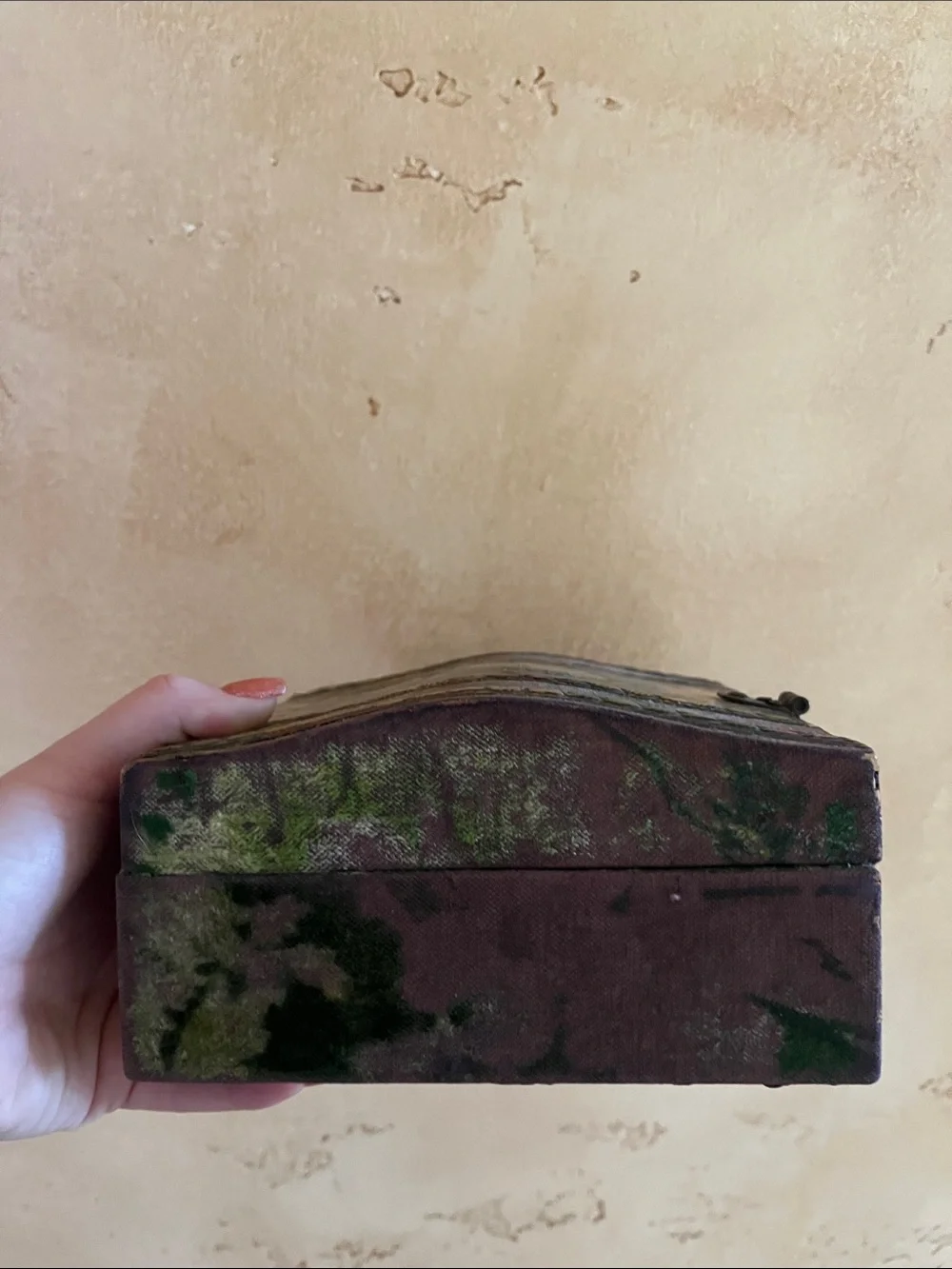 Vintage Ornate Floral Portrait Jewelry Box in Purple and Green